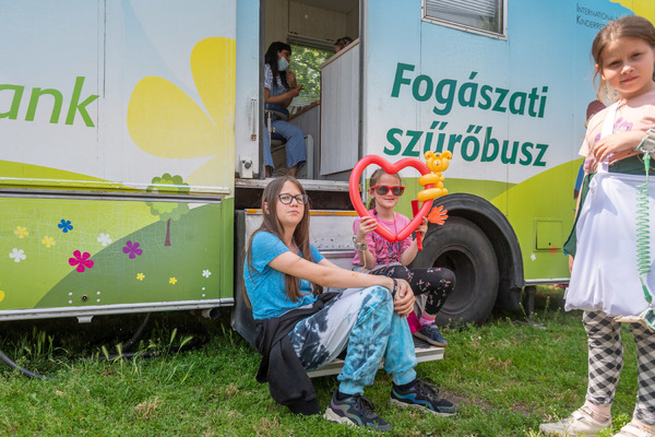 fogászati roadshow_Gyereknap2